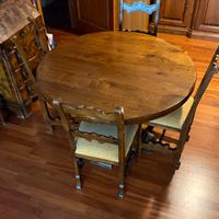 Tavolo rotondo stile Antiquariato