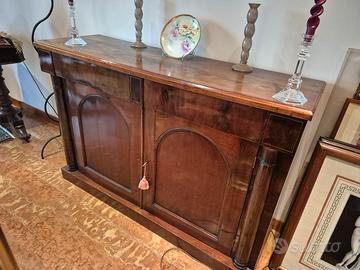 Servante vittoriana in mogano