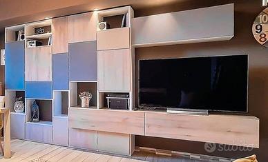 Parete attrezzata moderna