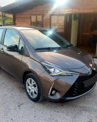 Toyota Yaris 1.5 Hybrid 5 porte Cool