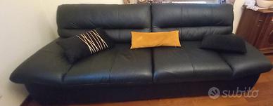 DIVANO IN VERA PELLE