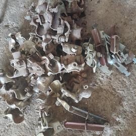 Morsetti per impalcatura