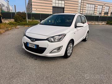 Hyundai  i20 gpl