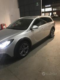 Opel insigna country A