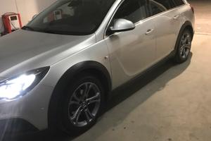 Opel insigna country A