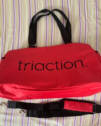 Borsa sportiva Triaction by Tryumph e borraccia