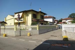 Immobile in asta di 157 m² con 5 locali e box auto