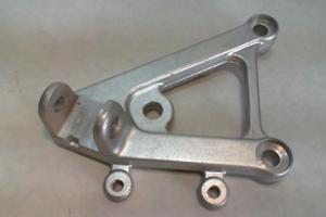 SUPPORTO SX PEDANA PILOTA RSV - TUONO 1000 APRILIA