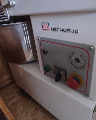 impastatrice 3 fase 18kg mecnosud 