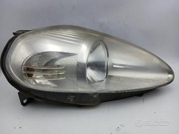 Faro ant dx FIAT GRANDE PUNTO '05