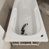 Vasca da bagno in vetroresina