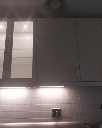 pensile vetrinetta cucina faretti led prese+usb