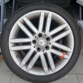 N.4 CERCHIONI ORIGINALI MERCEDES E 4 GOMME ESTIVE