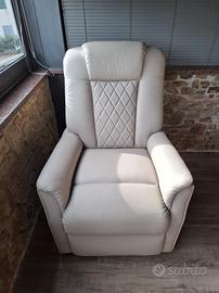 poltrona reclinabile