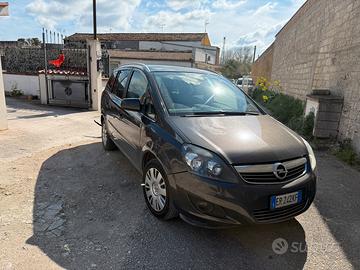 Opel zafira b sette posti turbo metano