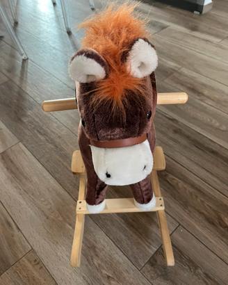 Cavallo a dondolo