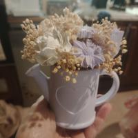 vaso con fiori di cera 