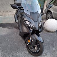 T-MAX 560 2022 garanzia ufficiale. Originale