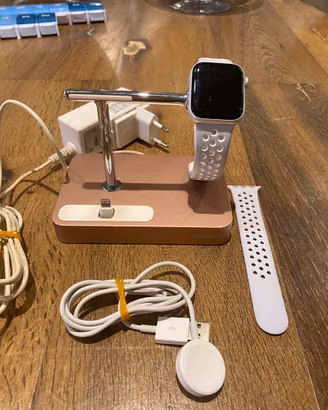 Apple watch serie 5 alluminio 40 mm + accessori