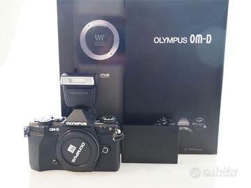 OLYMPUS E-M5II