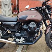 Moto Guzzi V7 III Stone