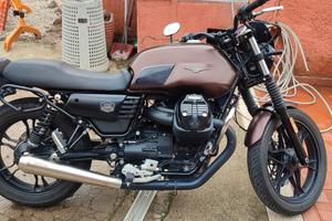 Moto Guzzi V7 III Stone