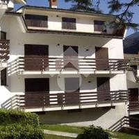 MONOLOCALE A GROSCAVALLO