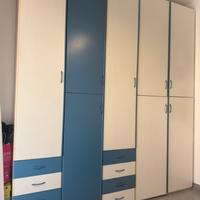 armadio da camera in legno