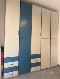 armadio da camera in legno