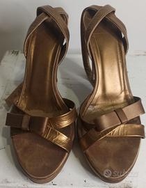 sandalo color bronzo. n. 37