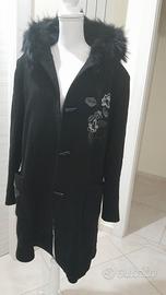 cappotto in pura lana vergine  con cappuccio 