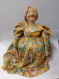 Antica bambola russa  scalda teiera  