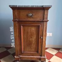 Comodino in legno noce