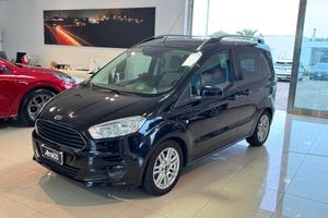 FORD Tourneo Courier 1.5 TDCI 95 CV Autocarro 5