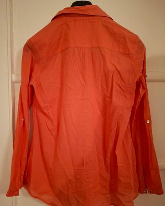 Camicia in cotone rigato, maniche lunghe.
