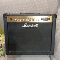 Amplificatore Marshall per chitarra elettrica 