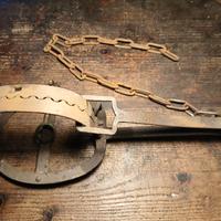 tagliola esca antica da collezione decorazione 