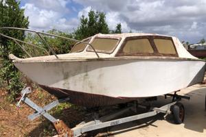 Barca 5m Semicabinata