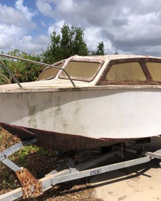 Barca 5m Semicabinata