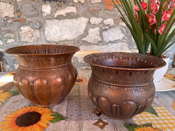 Vasi in rame antico