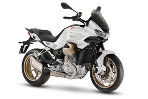 Ducati hypermotard 950 vs moto Guzzi V 100 Mandell