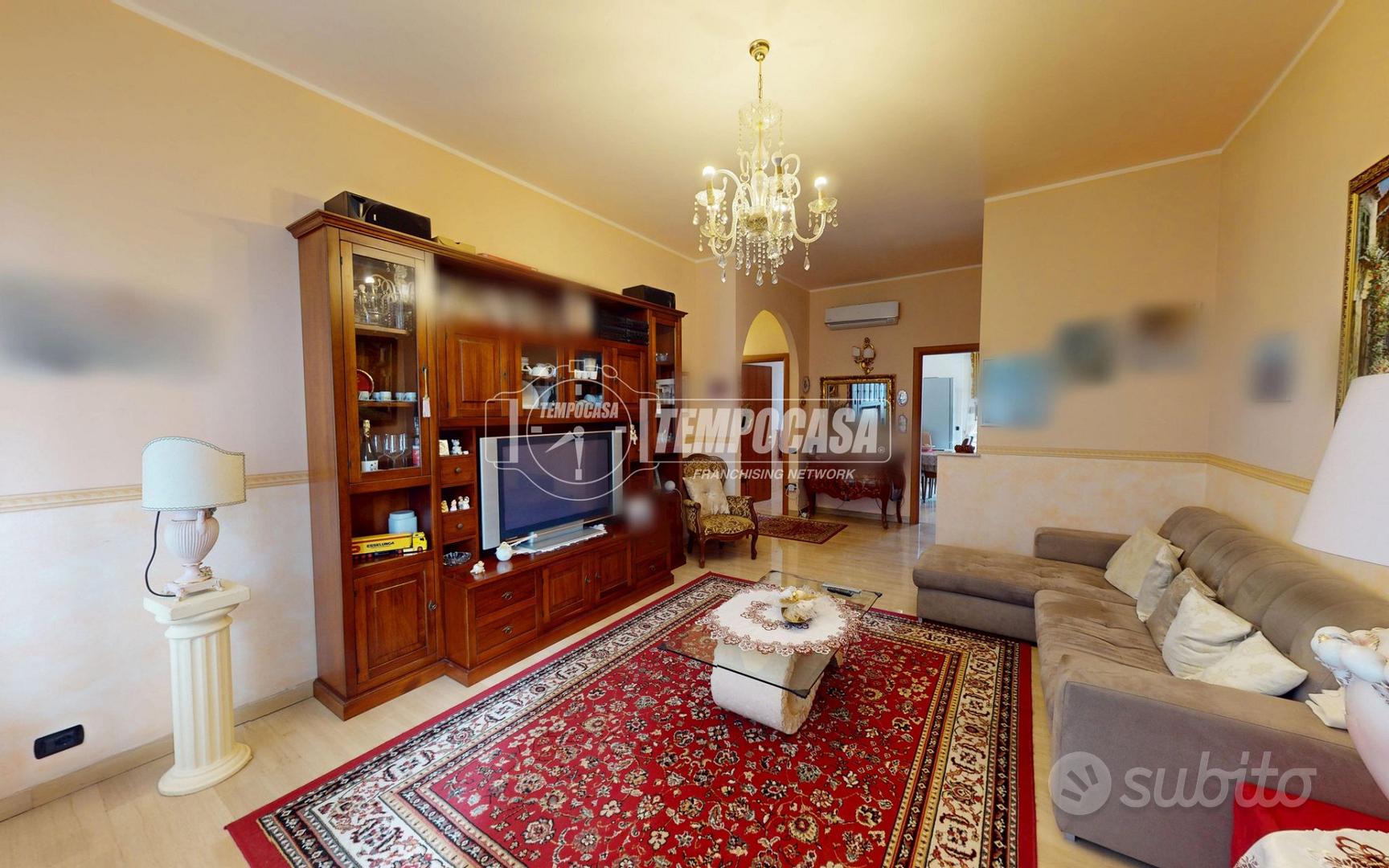 Ampio Trilocale in via Vittorio Alfieri - Vista 4