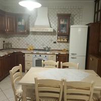 Cucina in legno massello completa di elettrodome