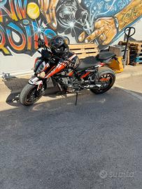 KTM DUKE 790 depotenziata a libretto