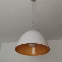 Lampadario in vetro bianco e arancione