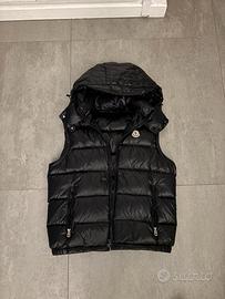 Smanicato moncler