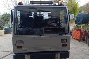 Autocarro Bucher 4x4 macchina operatrice 