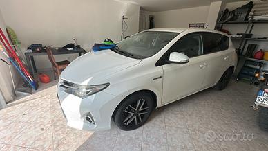 Toyota auris 700km con 30 euro gpl