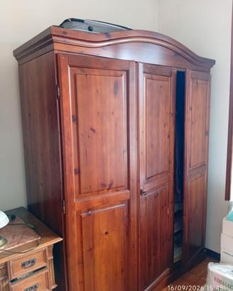 Guardaroba in vero legno