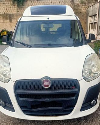 Fiat doblò con allestimento per trasporto disabili